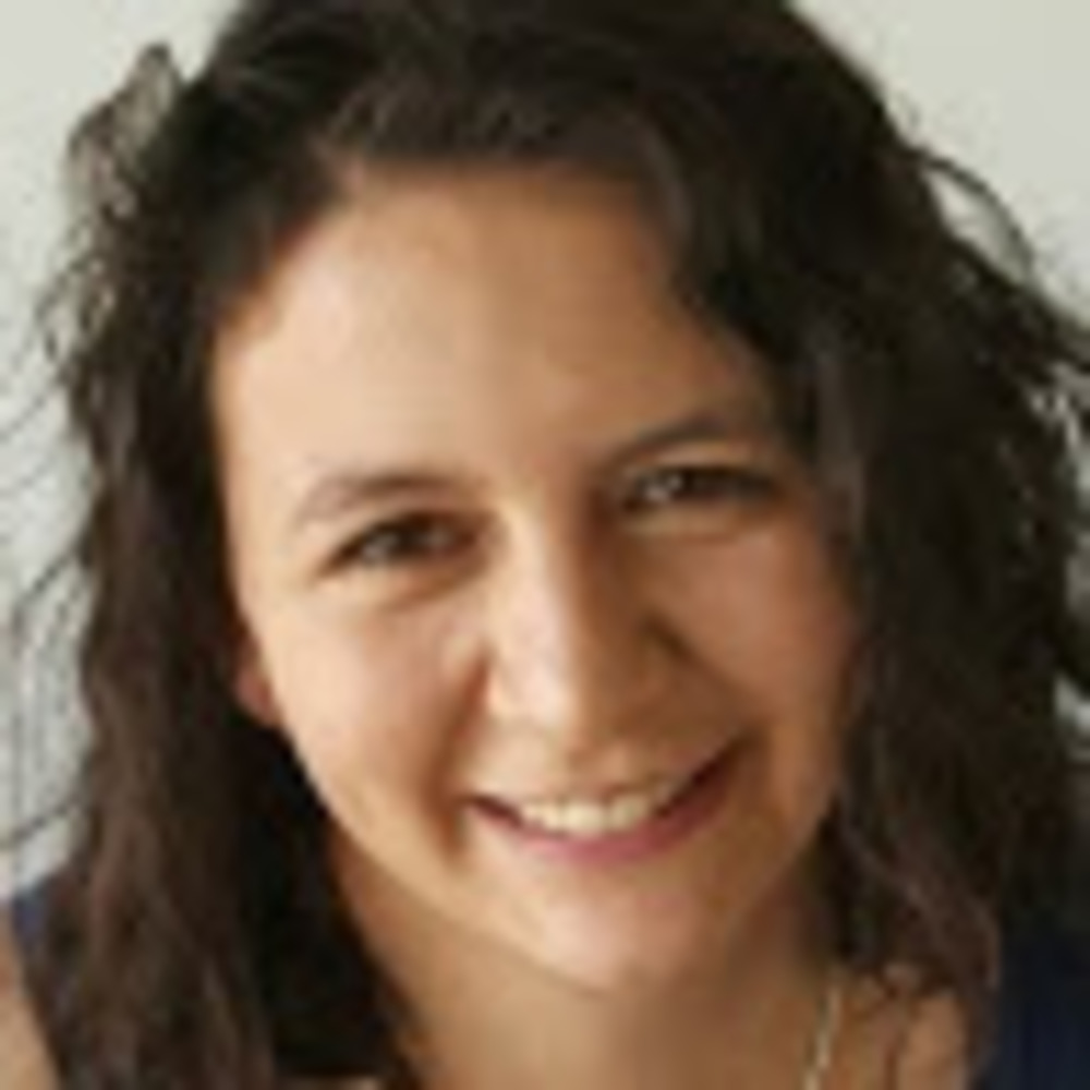 Meet your Posher, Julia